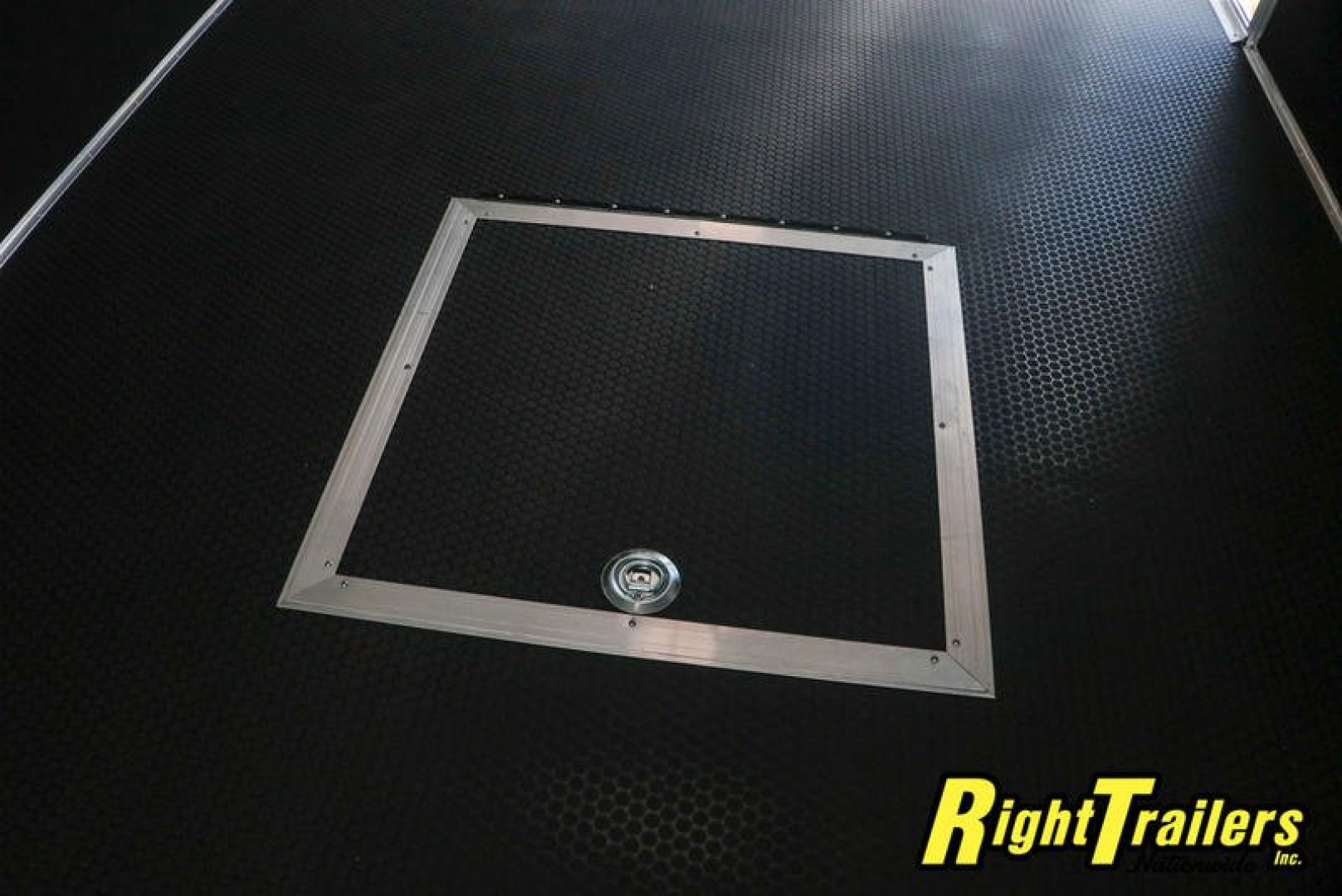 New 2022 8.5x34 Vintage Pro Stock Series Race Trailer P834