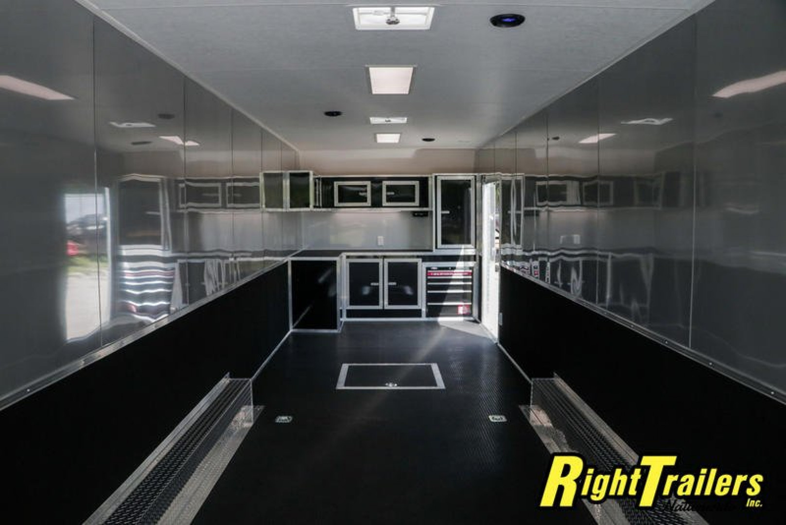 New 2022 8.5x34 Vintage Pro Stock Series Race Trailer P834