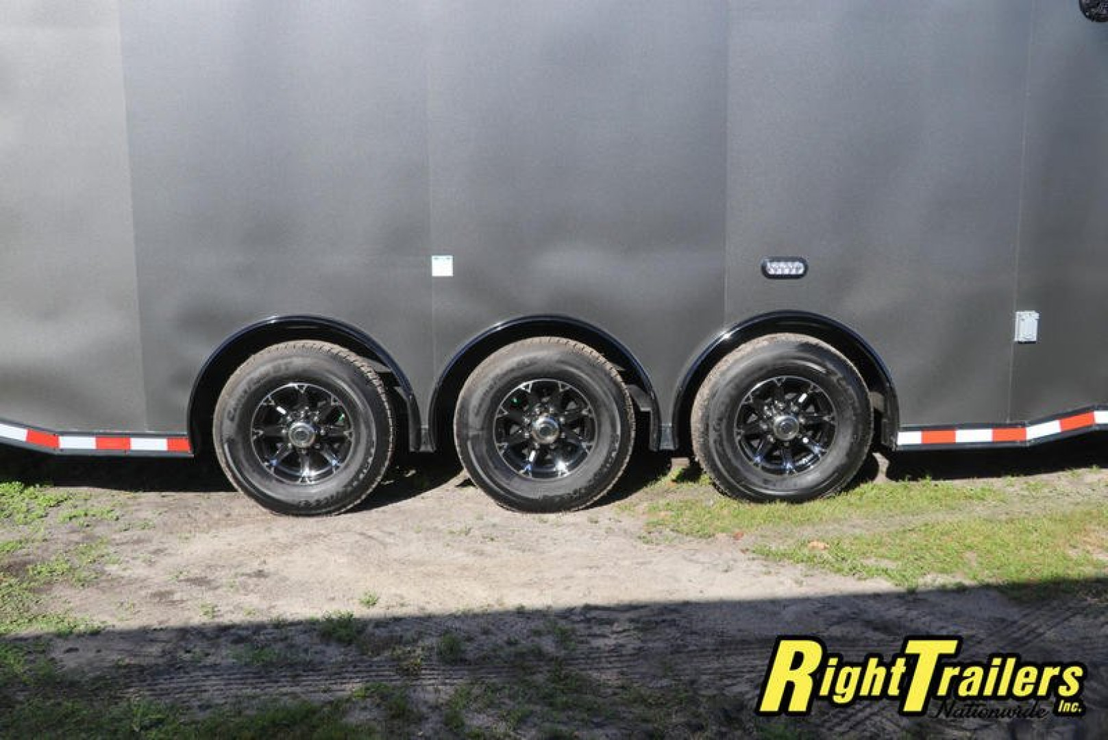 New 2022 8.5x34 Cargo Mate Race Trailer GAEL8.534TTA4