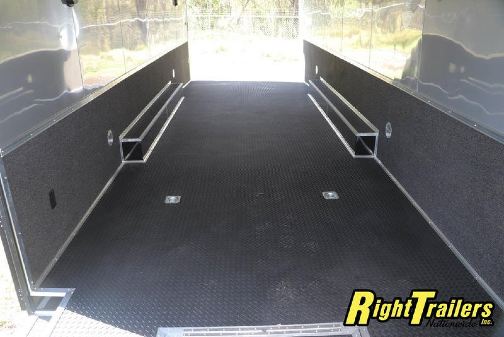 New 2022 8.5x34 Cargo Mate Race Trailer GAEL8.534TTA4