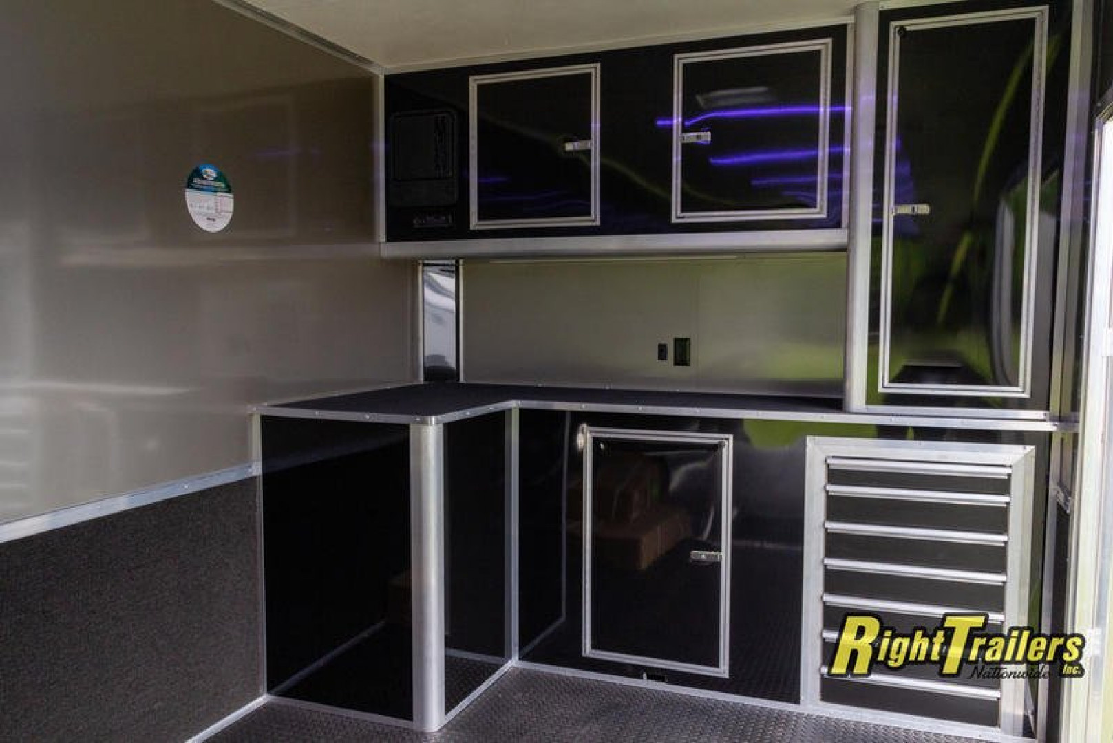 New 2022 8.5x30 Cargo Mate Racing Trailer GAEL8.530TA4