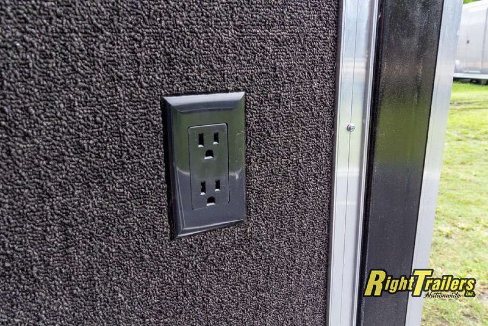 New 2022 8.5x30 Cargo Mate Racing Trailer GAEL8.530TA4