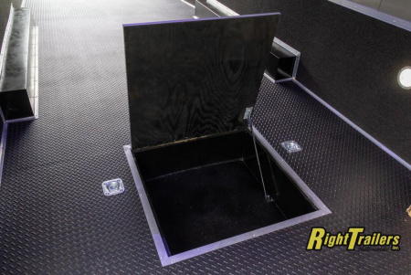 New 2022 8.5x30 Cargo Mate Racing Trailer GAEL8.530TA4