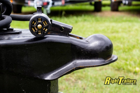 New 2022 8.5x30 Cargo Mate Racing Trailer GAEL8.530TA4