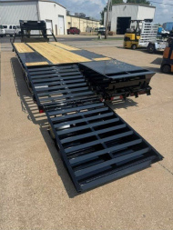 New 2025 Diamond T 102x20+5 20K Gooseneck