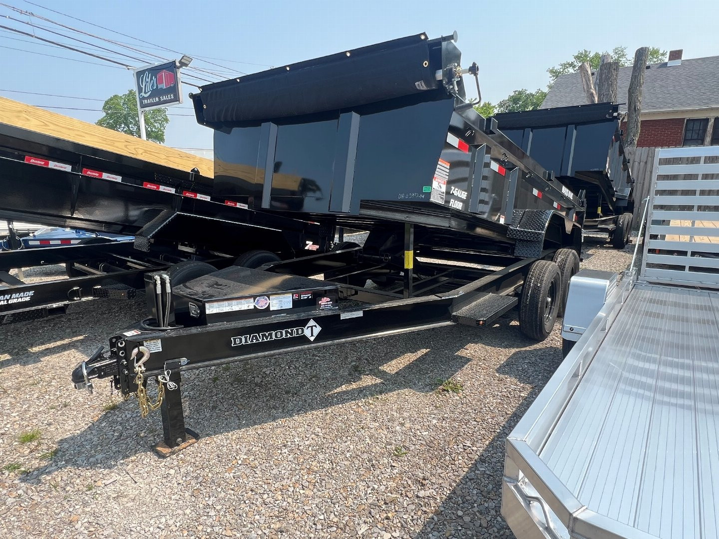 New 2025 Diamond T 83X14 14K Scissor w/ Hydraulic Jack Dump Trailer