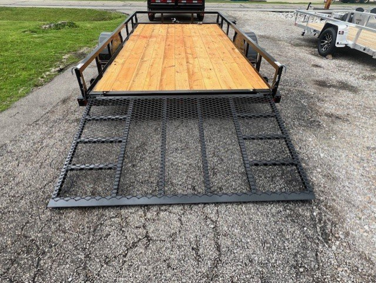 New 2025 Diamond T 83X14 3K Utility Trailer