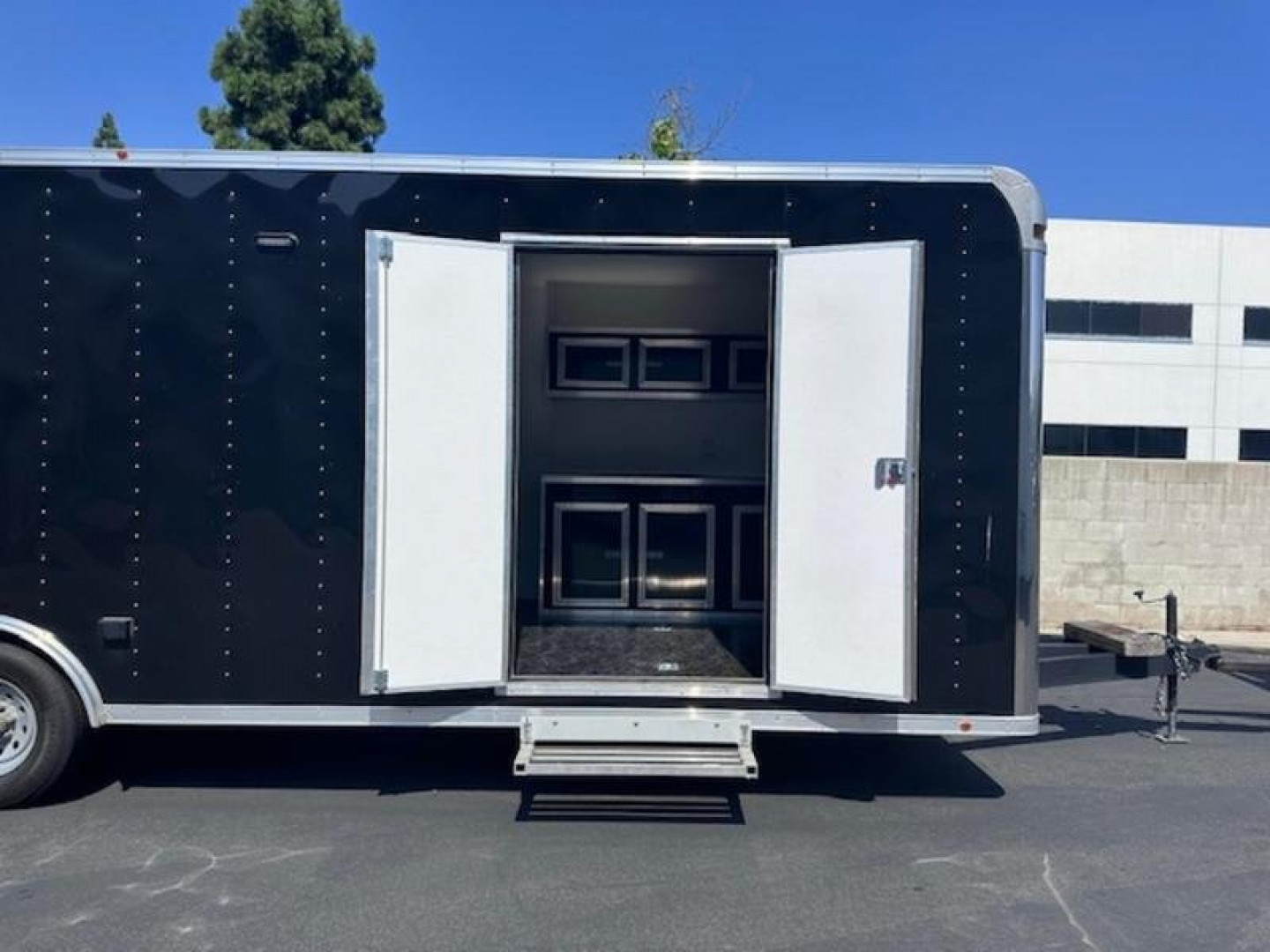 New 2022 8.5x28 Vintage Race Trailer