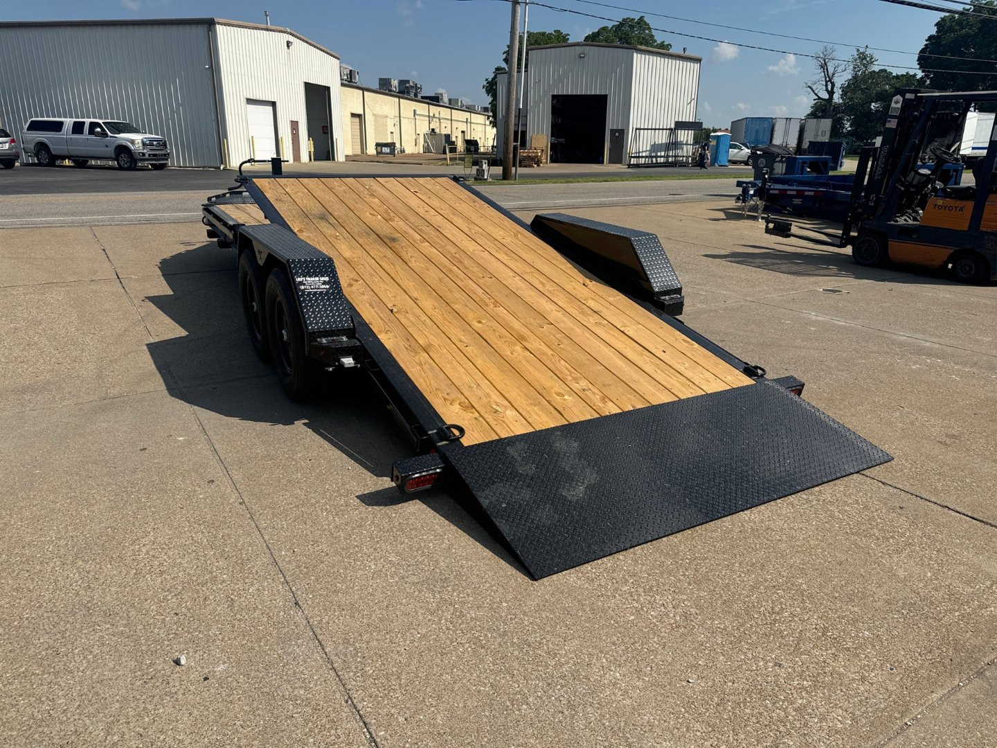 New 2025 Liberty Trailers 83x22 (16+6) 14k Rated Split Deck