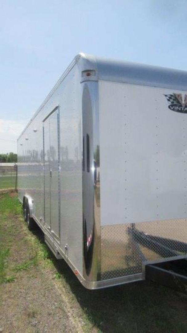 New 8.5x28 Vintage Race Trailer OL828