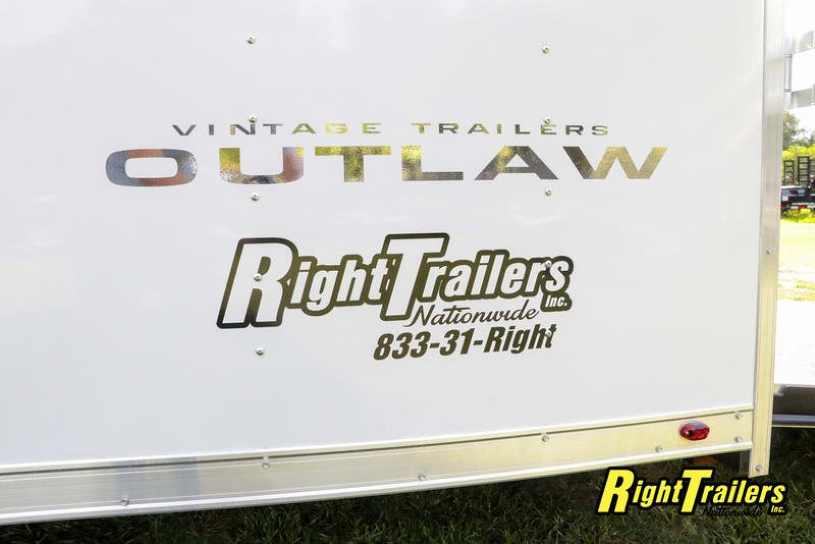 New 2022 8.5x28 Vintage Race Trailer OL828