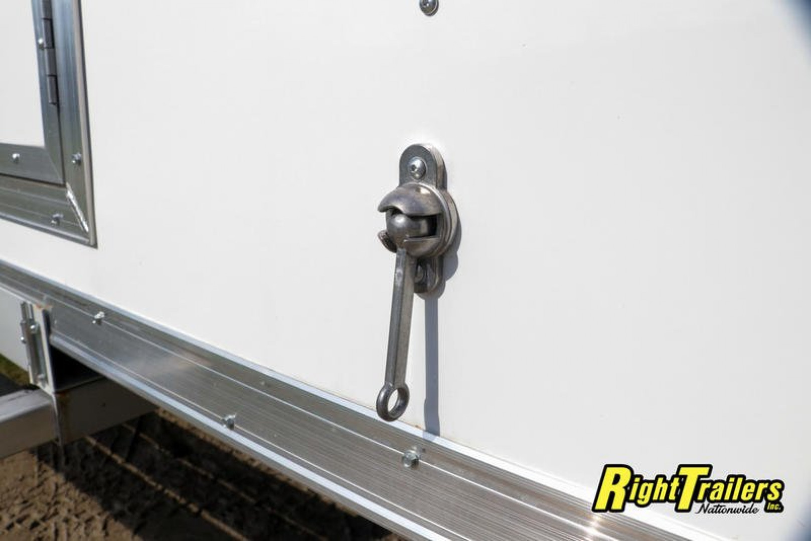 New 2022 8.5x28 Vintage Race Trailer OL828