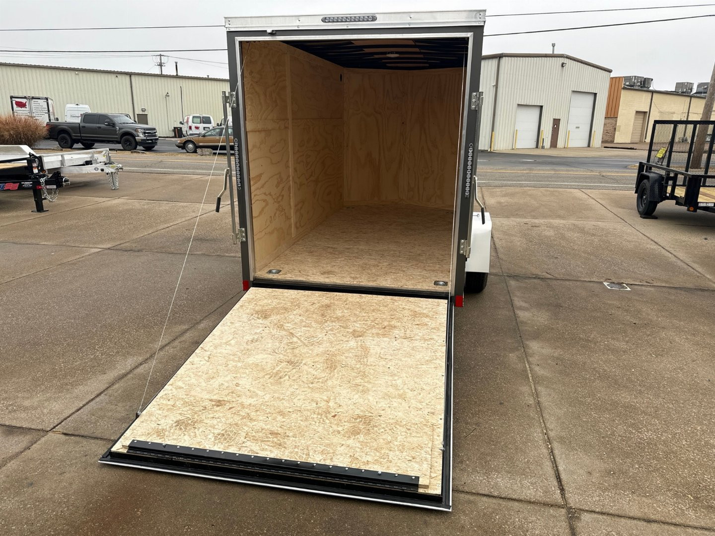 New 2025 Darkhorse 6x12 2500 Series