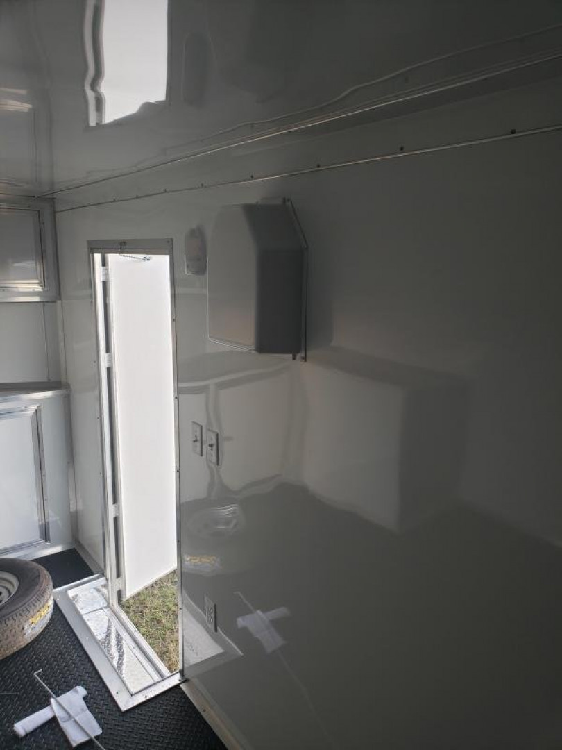 New 8.5 x 28 TA3 Car / Racing Trailer