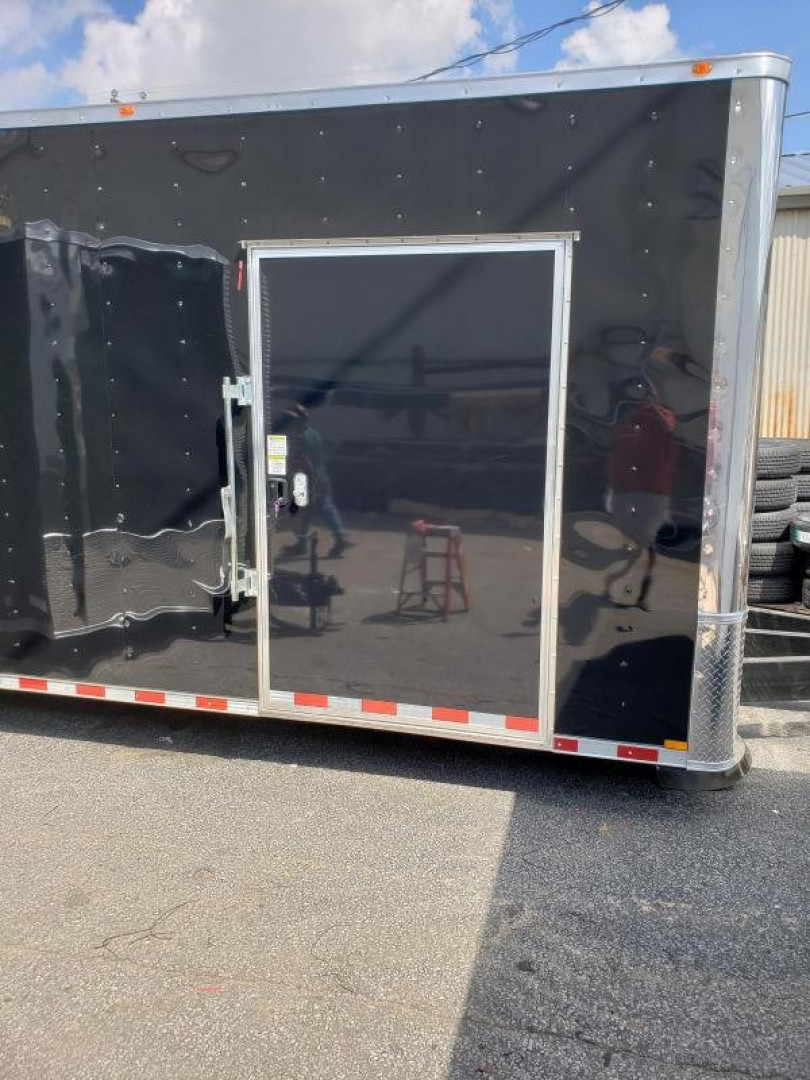 New 8.5 x 34 TR3 Car / Racing Trailer