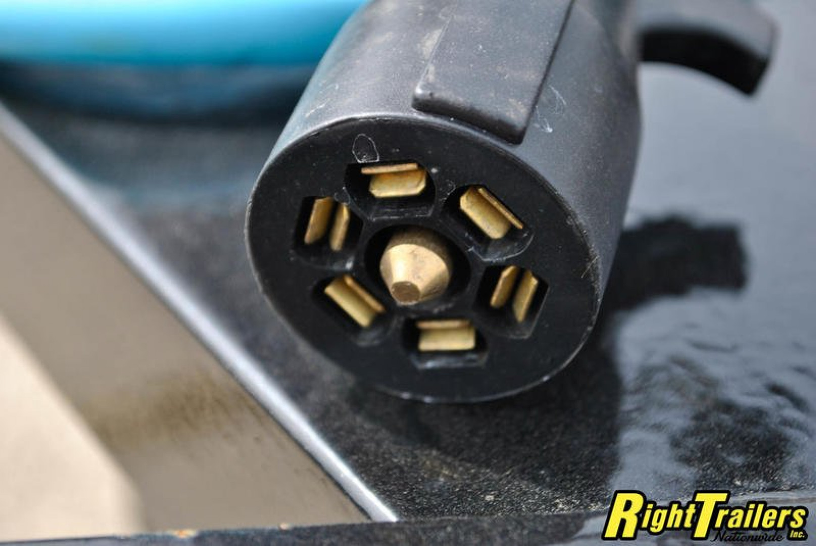 New 2023 8.5x24 PJ Deckover Equipment Trailer