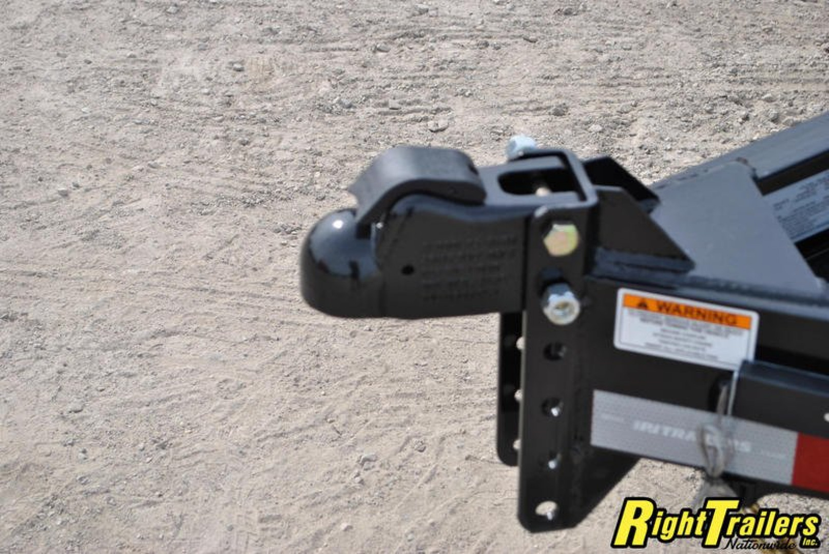 New 2023 8.5x24 PJ Deckover Equipment Trailer