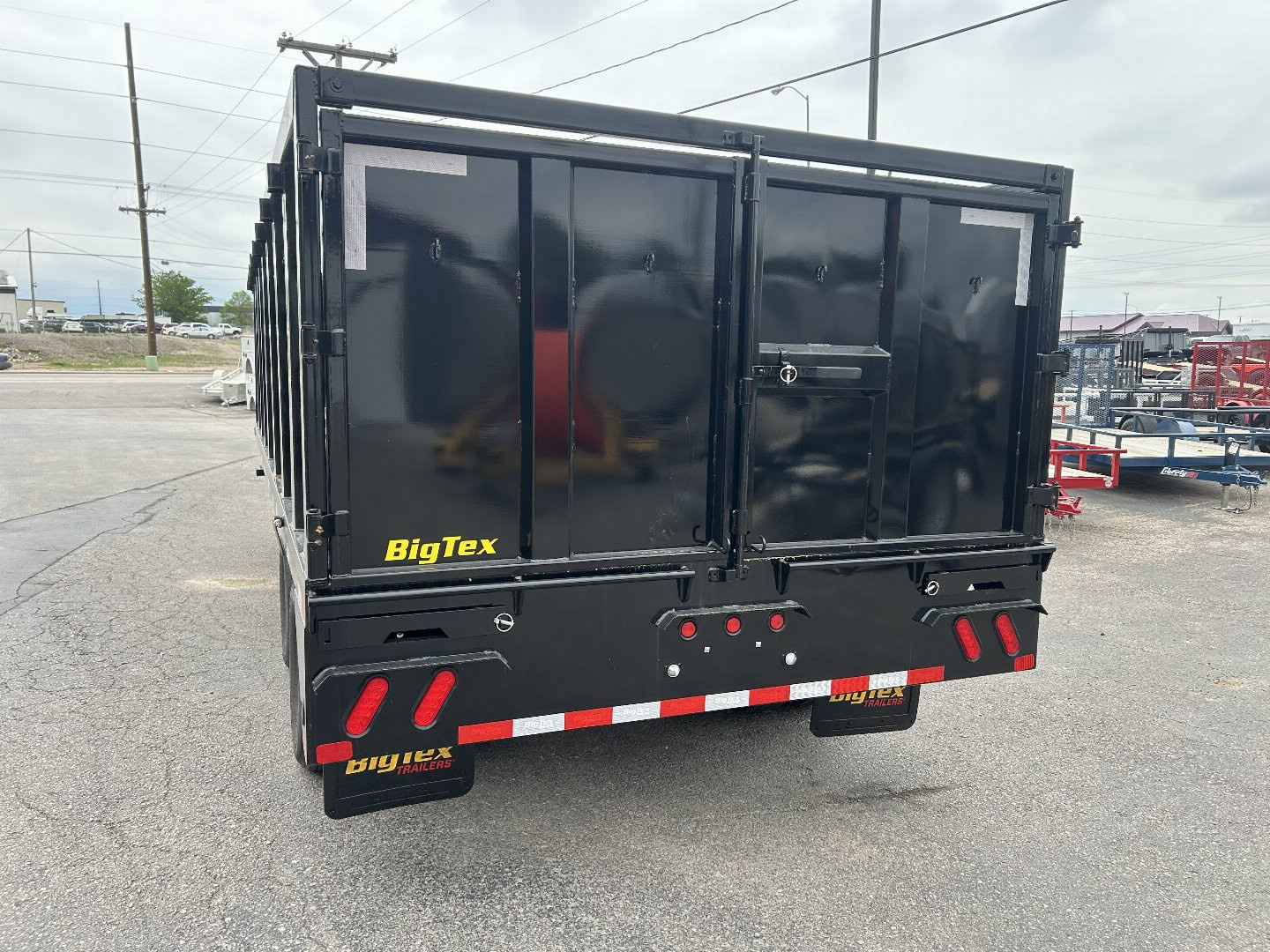 New 2026 Big Tex Trailers 25DU-20BK8SIR Dump Trailer