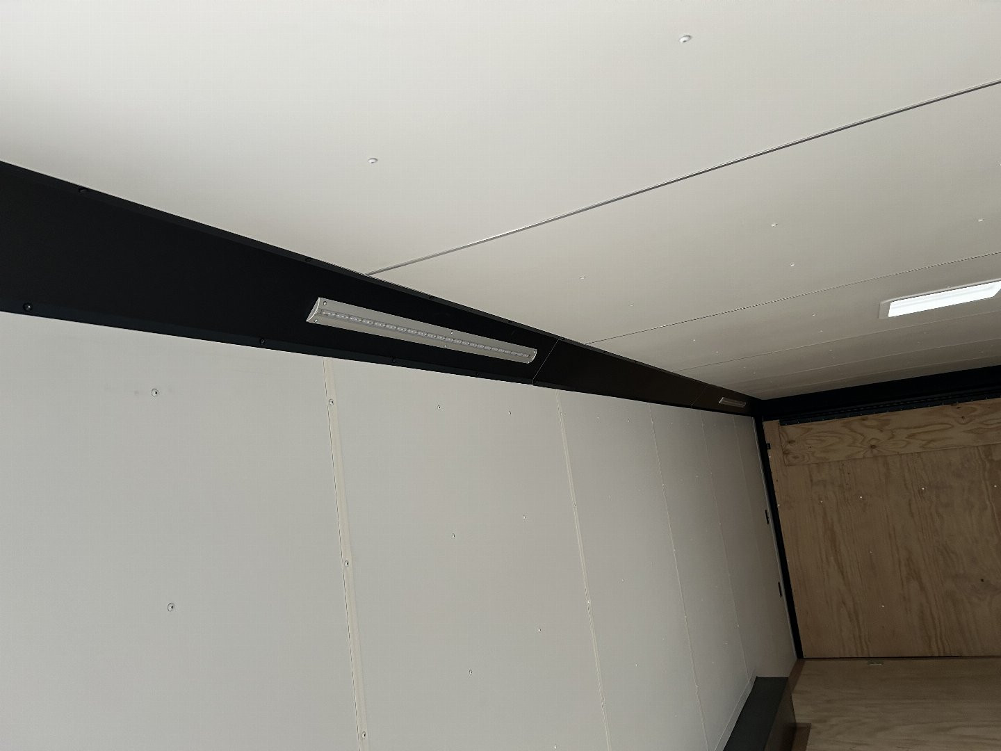 New 2025 United Trailers LIM-8.528TA52 Cargo / Enclosed Trailer
