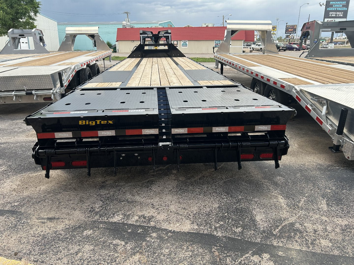New 2025 Big Tex Trailers 25GN-30D5A-MRBK Flatbed Trailer