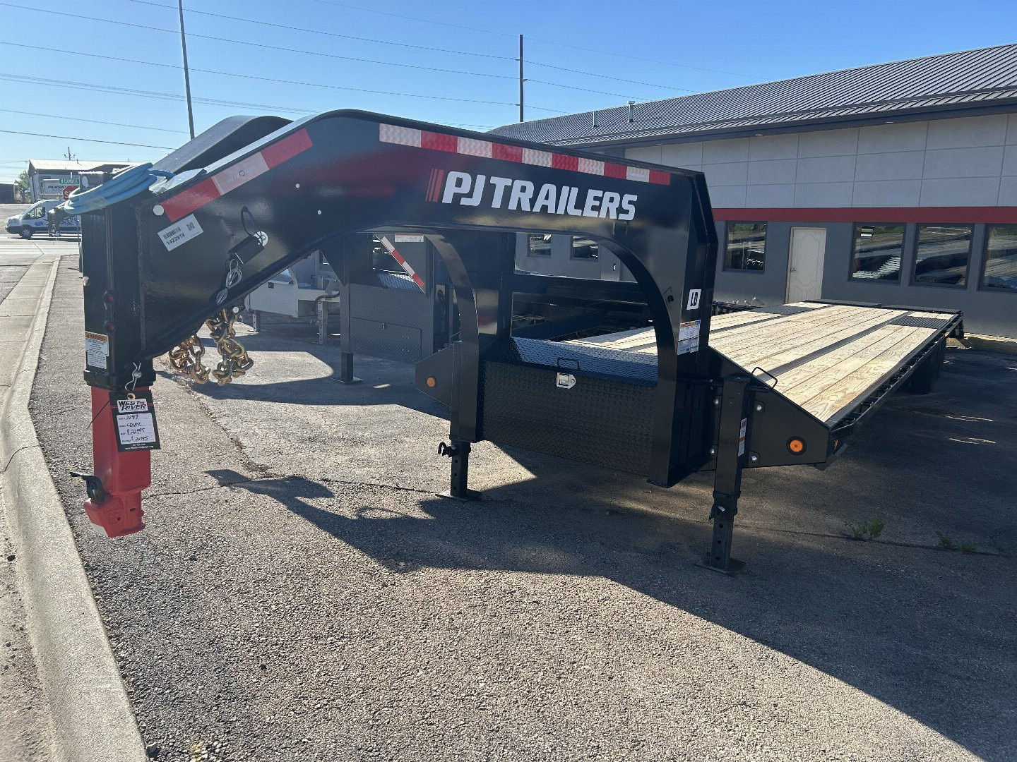 New 2025 PJ Trailers LD352 Flatbed Trailer