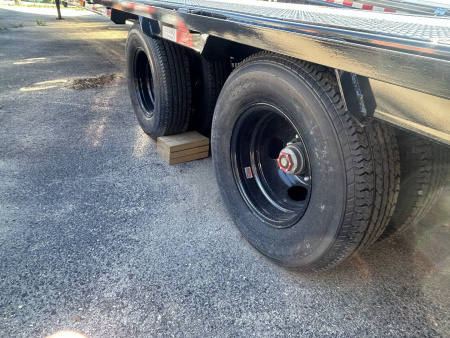 New 2025 PJ Trailers LD352 Flatbed Trailer