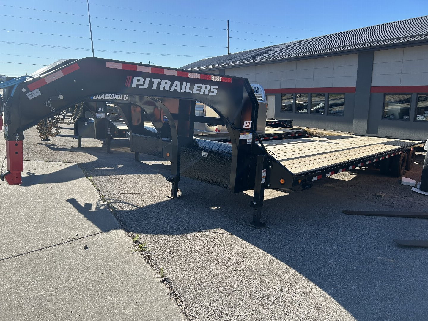 New 2025 PJ Trailers LD402 Flatbed Trailer