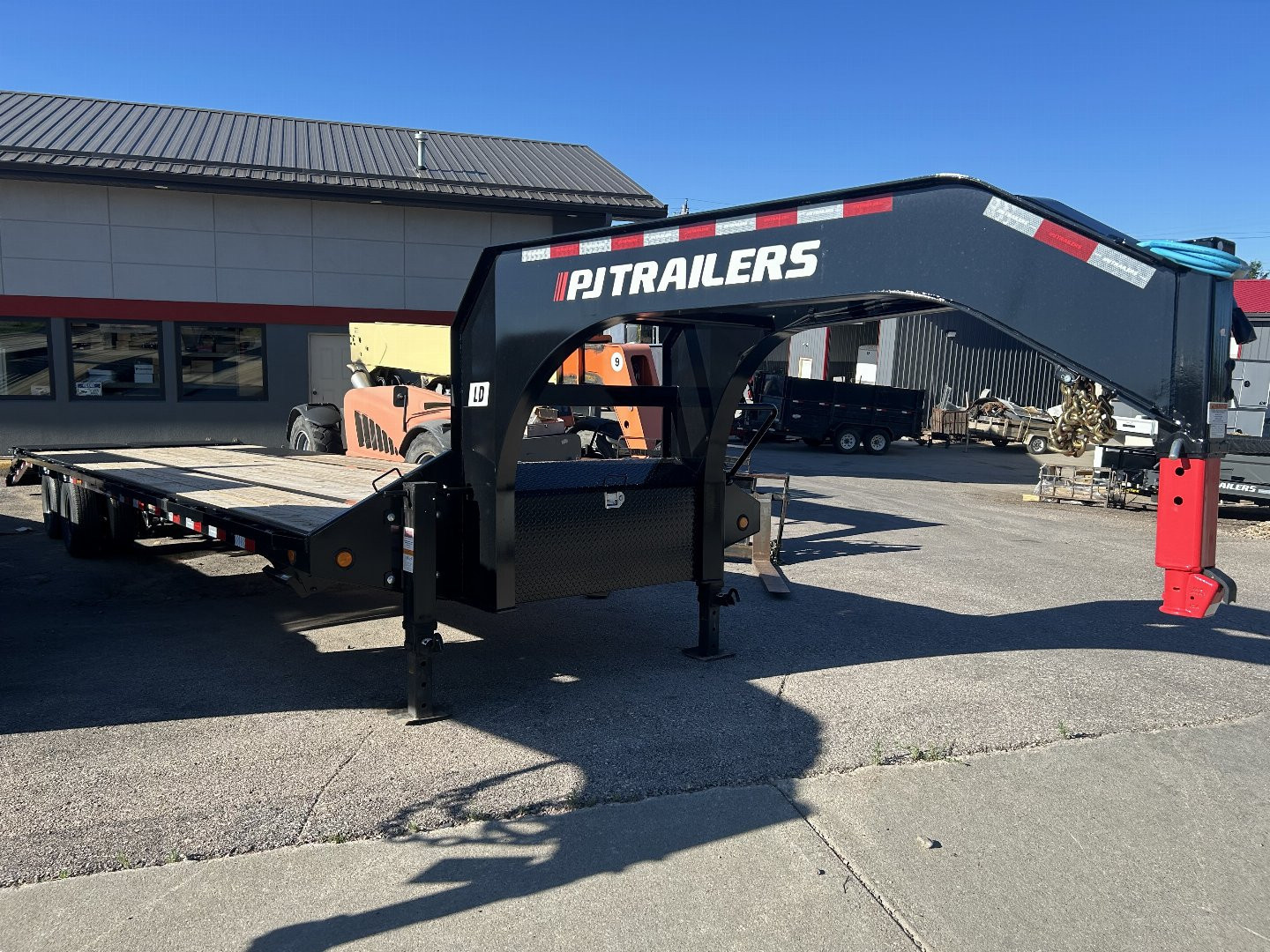 New 2025 PJ Trailers LD402 Flatbed Trailer