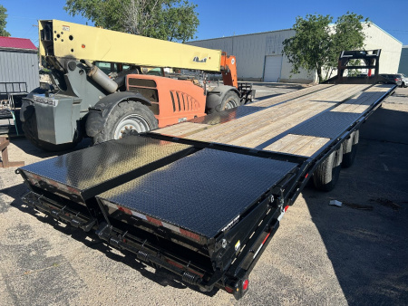 New 2025 PJ Trailers LD402 Flatbed Trailer