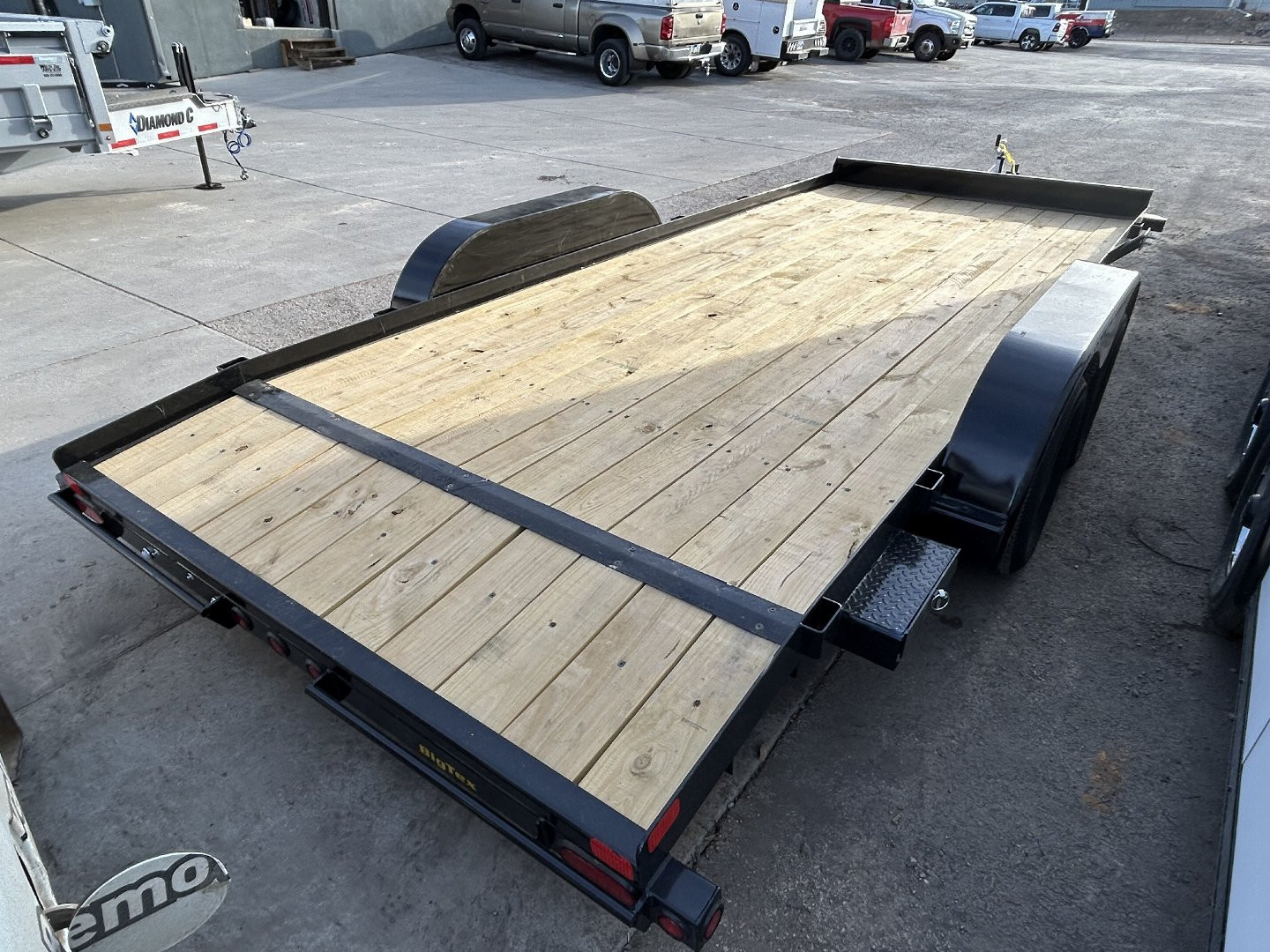 New 2025 Big Tex Trailers 70CH-18BKDT2B Car Hauler