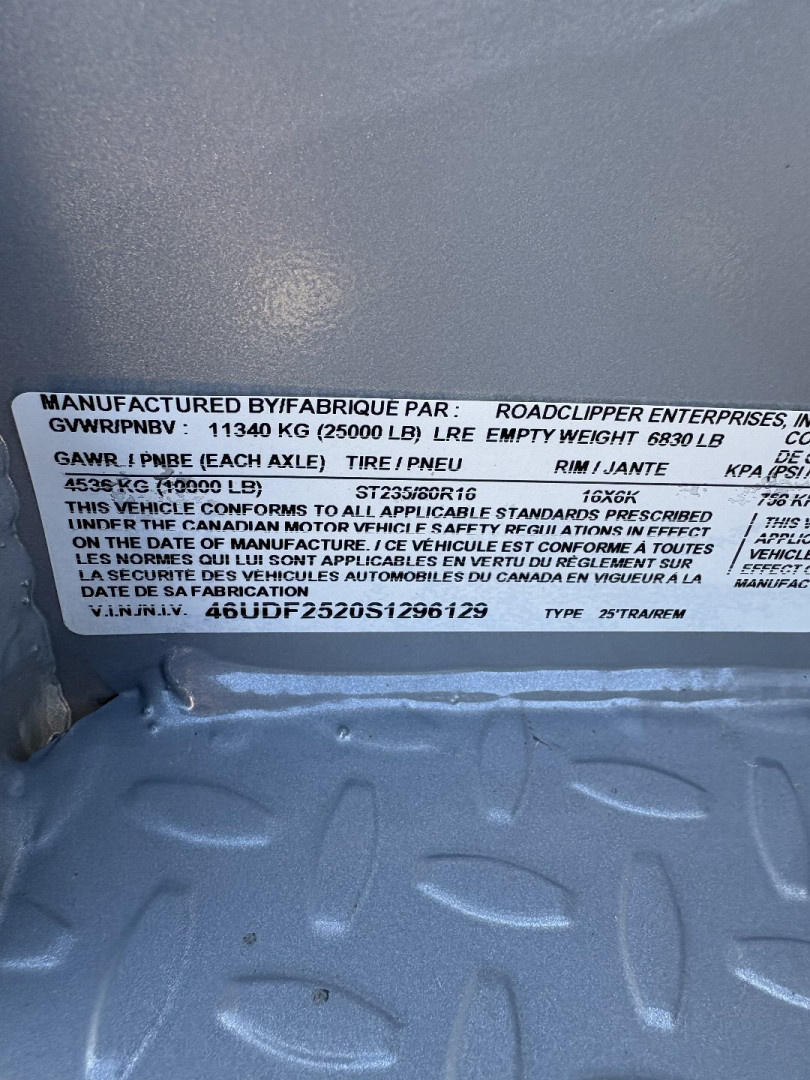 New 2025 Diamond C Trailers FMAX210 MR 25X102 Flatbed Trailer