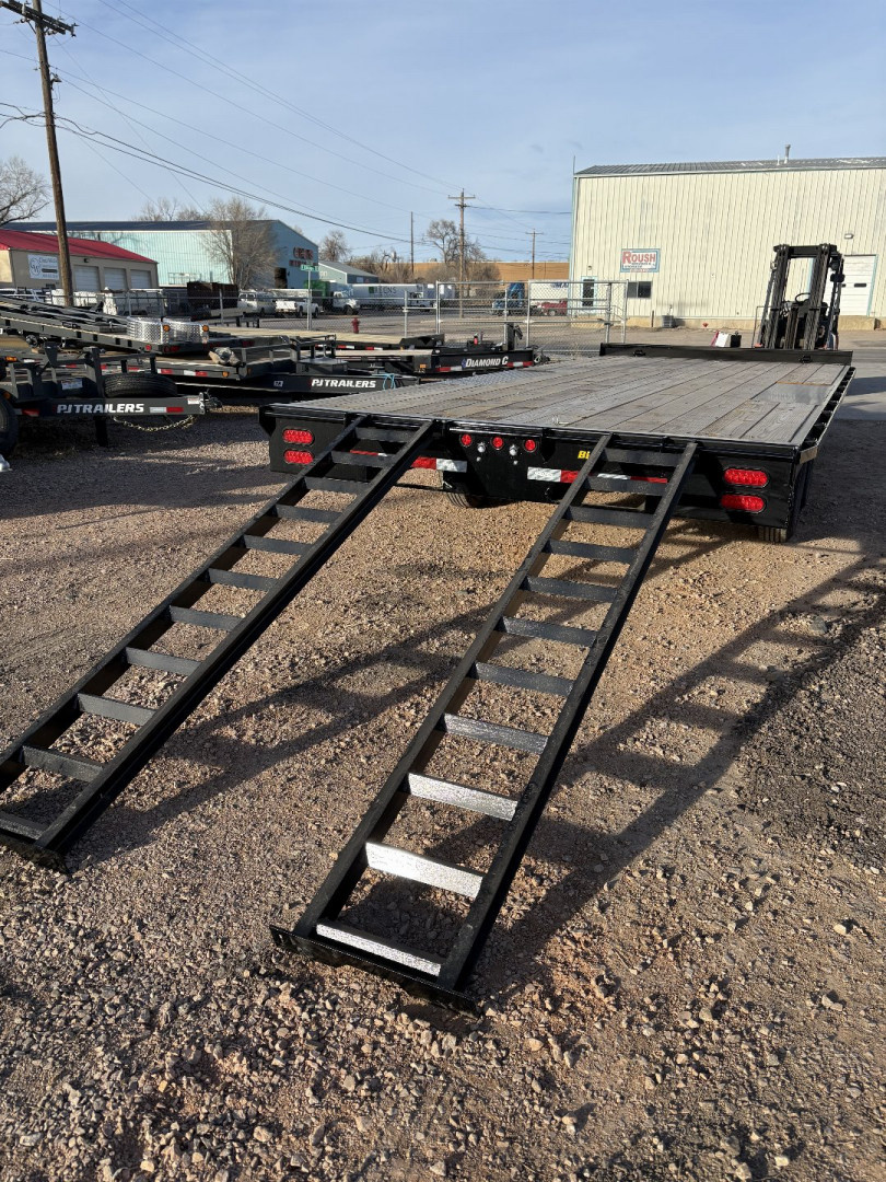 New 2025 Big Tex Trailers 14OA-20BK-8SIR Equipment Trailer