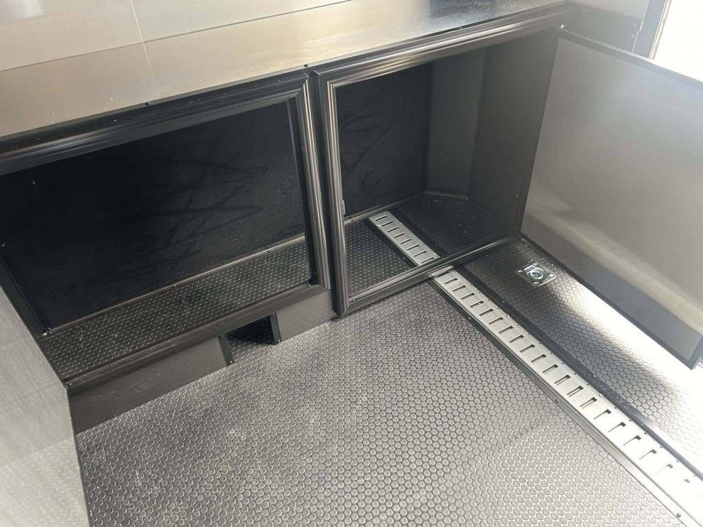 New 2025 ALCOM Stealth 8.5x24SCH ALL ALUMINUM Cargo / Enclosed Trailer