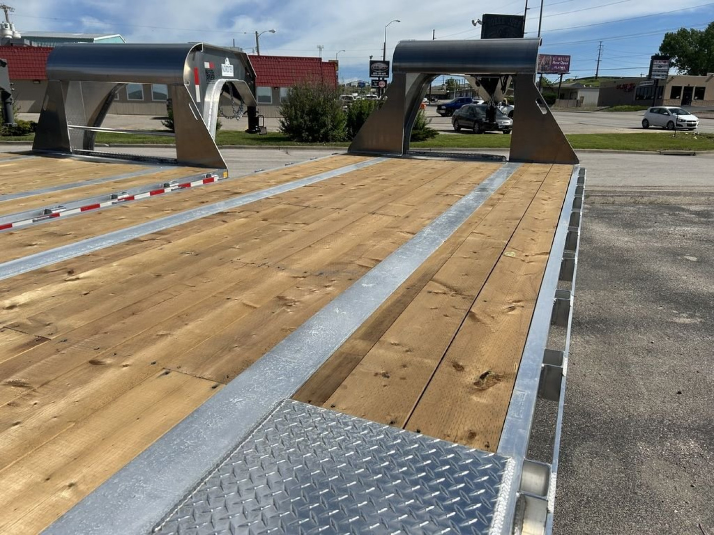 New 2024 NORDTEK DO102X25-24K GN Flatbed Trailer