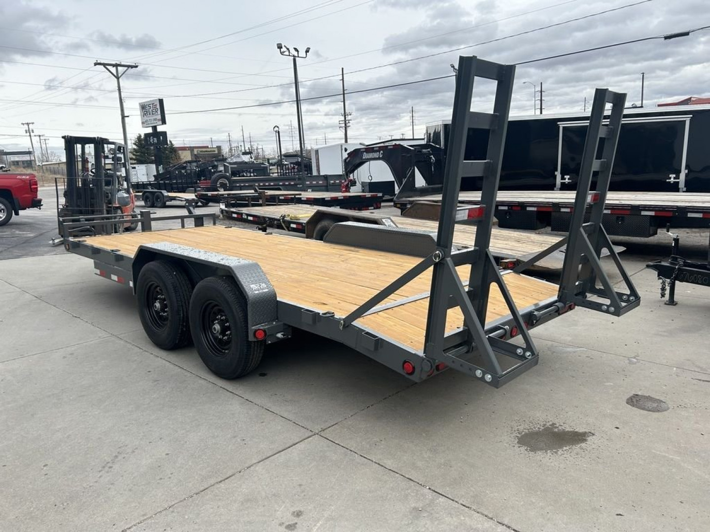 New 2024 PJ Trailers 6" Channel Equipment (CC) 18' Equipment Trailer