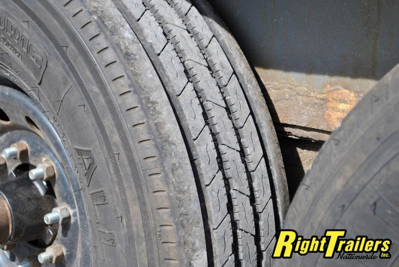 Used 2018 7X22 MIDSOTA Tilt Bed Equipment Trailer