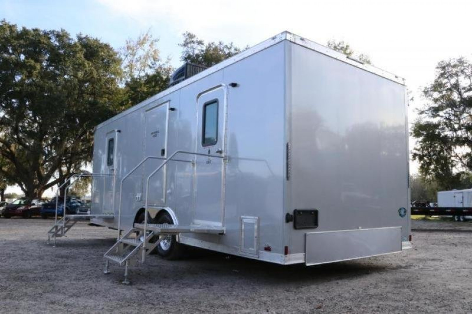 Used 2020 10 Station Restroom Trailer 10 Station Restroom Trailer