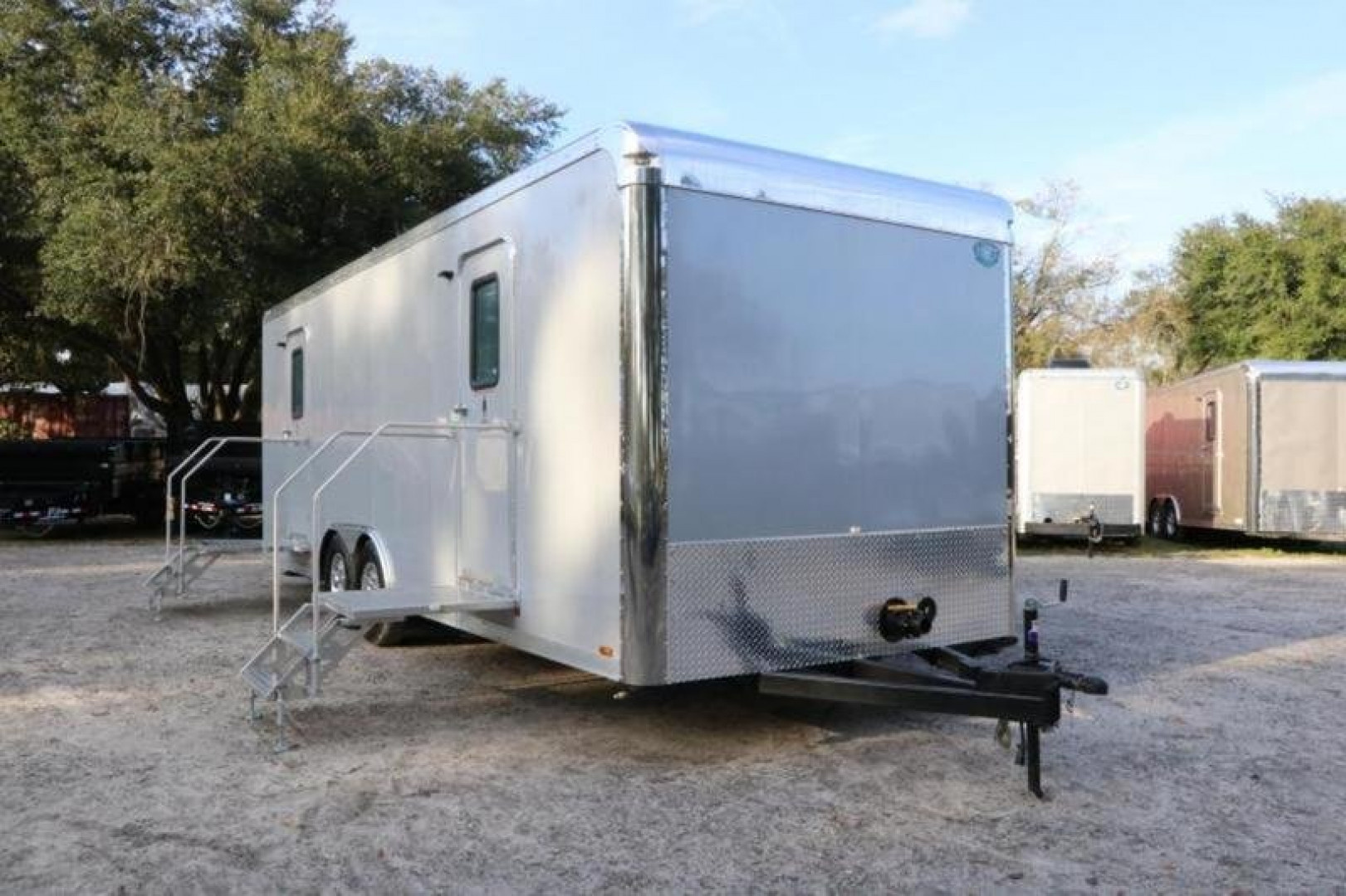Used 2020 10 Station Restroom Trailer 10 Station Restroom Trailer