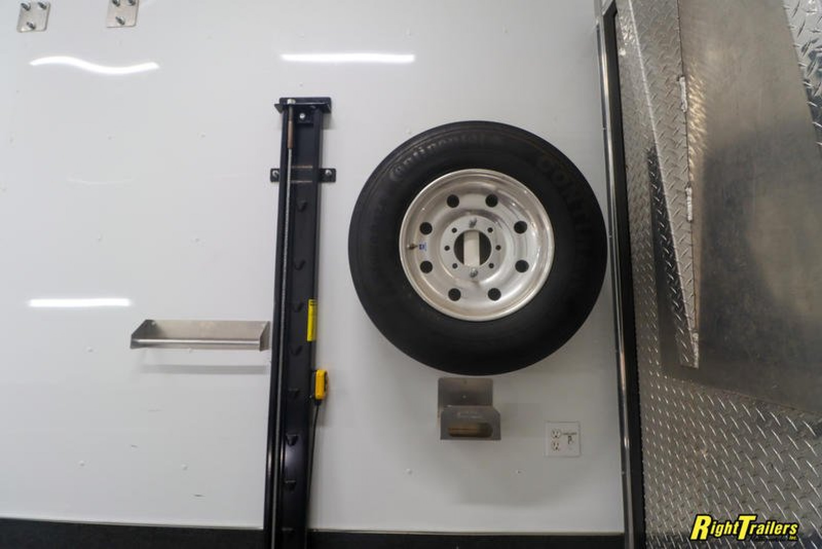 Used 2021 8.5X34 PERFORMAX TRAILER 280765