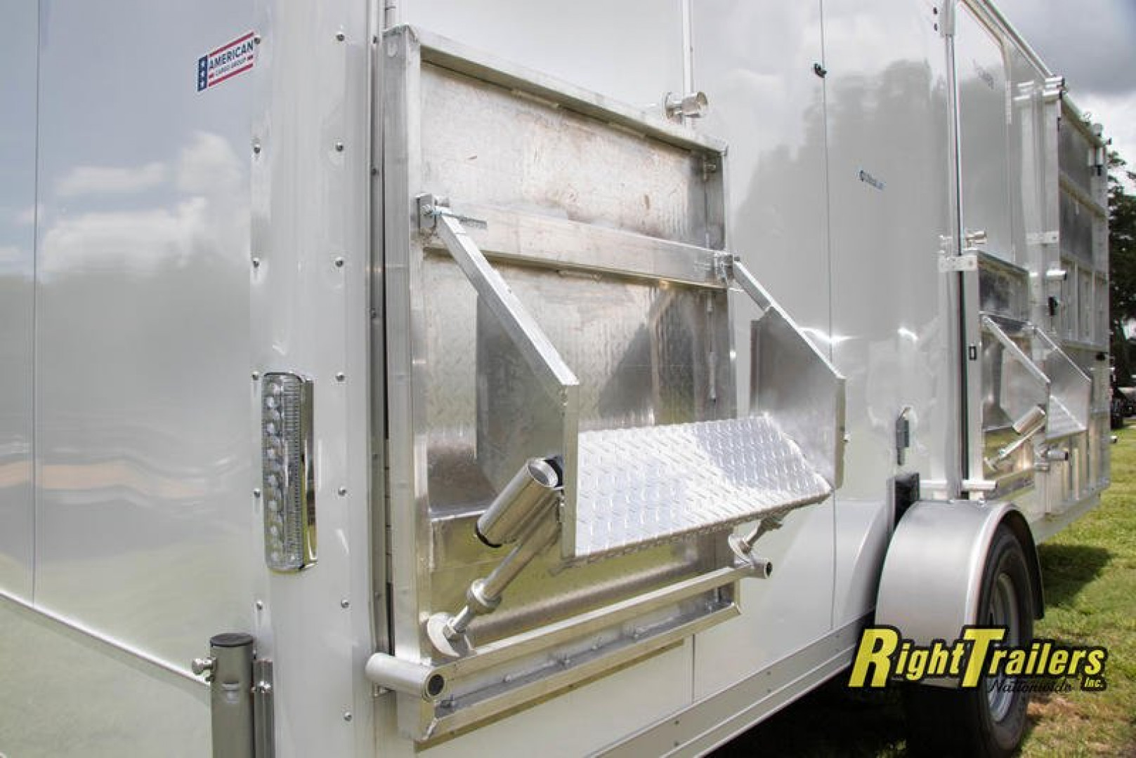 Used 2021 3 Station ADA with Shower Package WC20-ADA-2