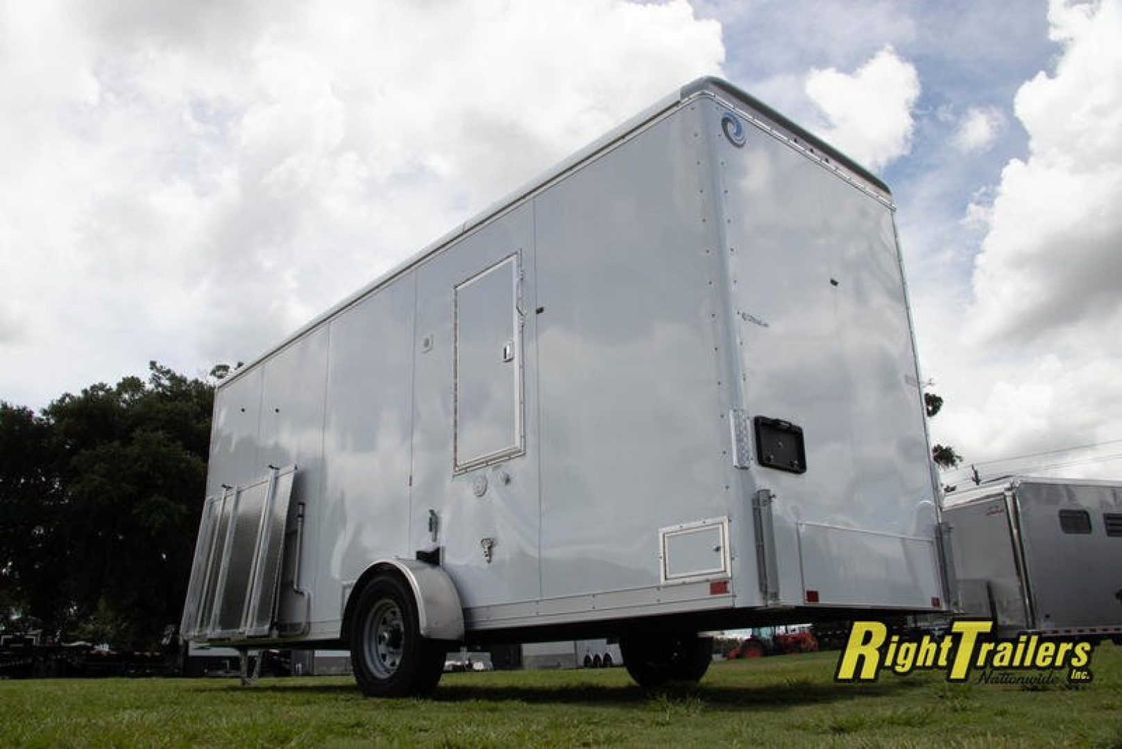 Used 2021 3 Station ADA with Shower Package WC20-ADA-2