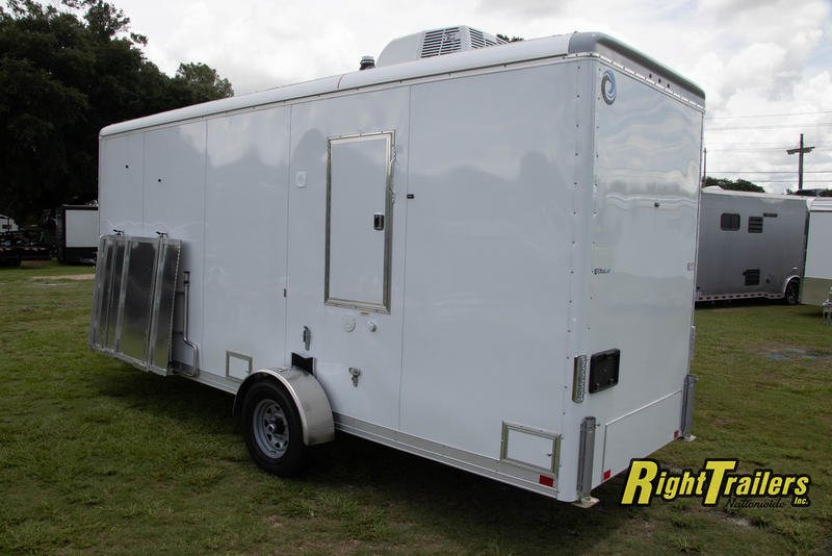 Used 2021 3 Station ADA with Shower Package WC20-ADA-2