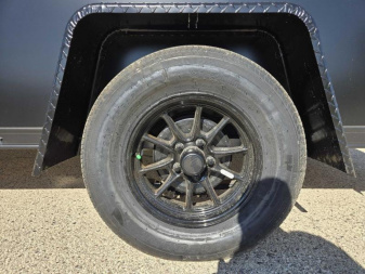 New 2025 Qualitec Aluminum 7x12+30"V Aerostar, by Stealth Cargo / Enclosed Trailer