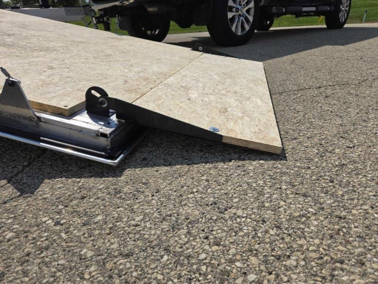 New 2025 Qualitec Aluminum 7'x21' (3-place) SXS and Snowmobile Trailer, by Stealth Cargo / Enclosed Trailer