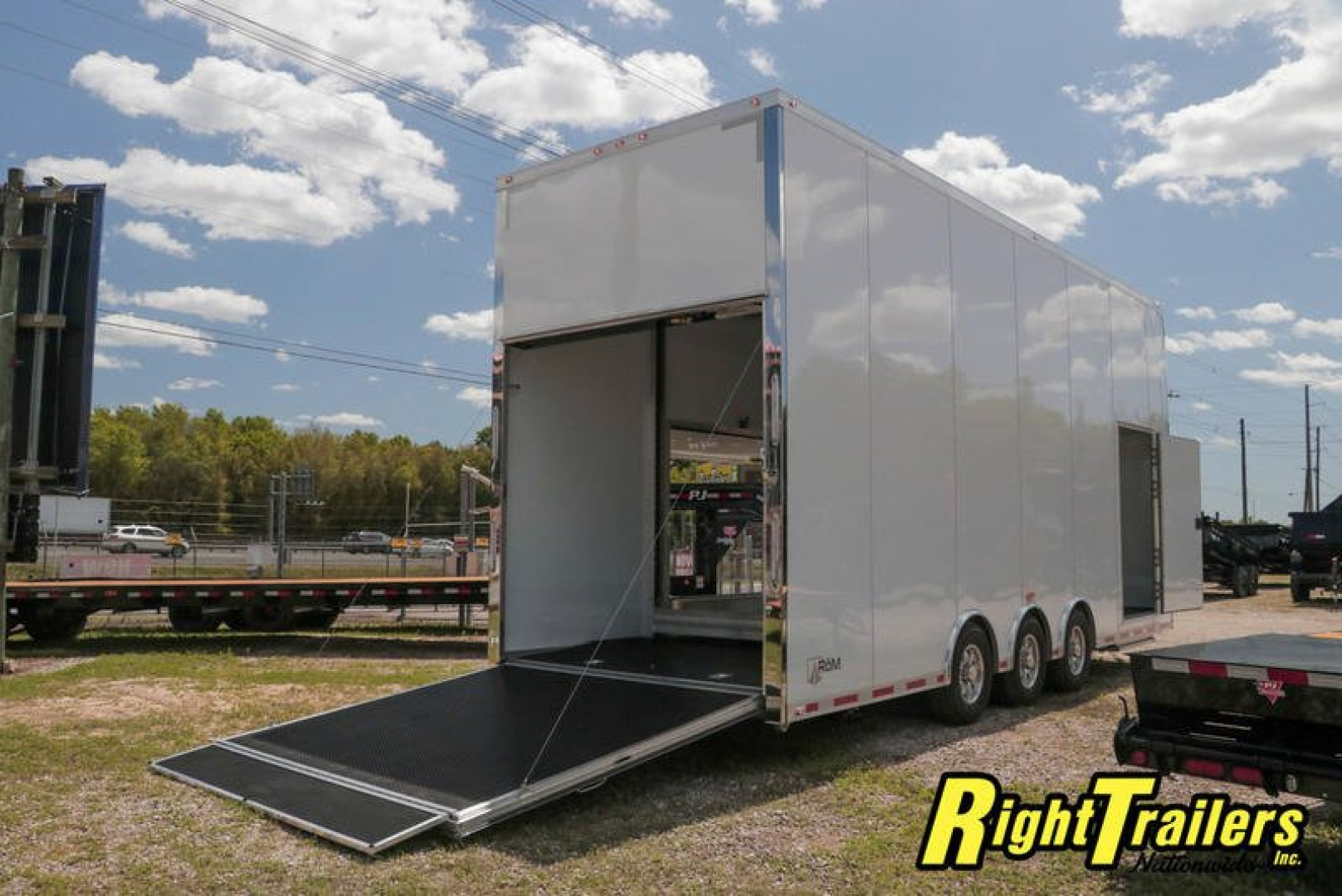 New 8.5x26 ATC Stacker Race Trailer STKAB8526+0-3T6.0K