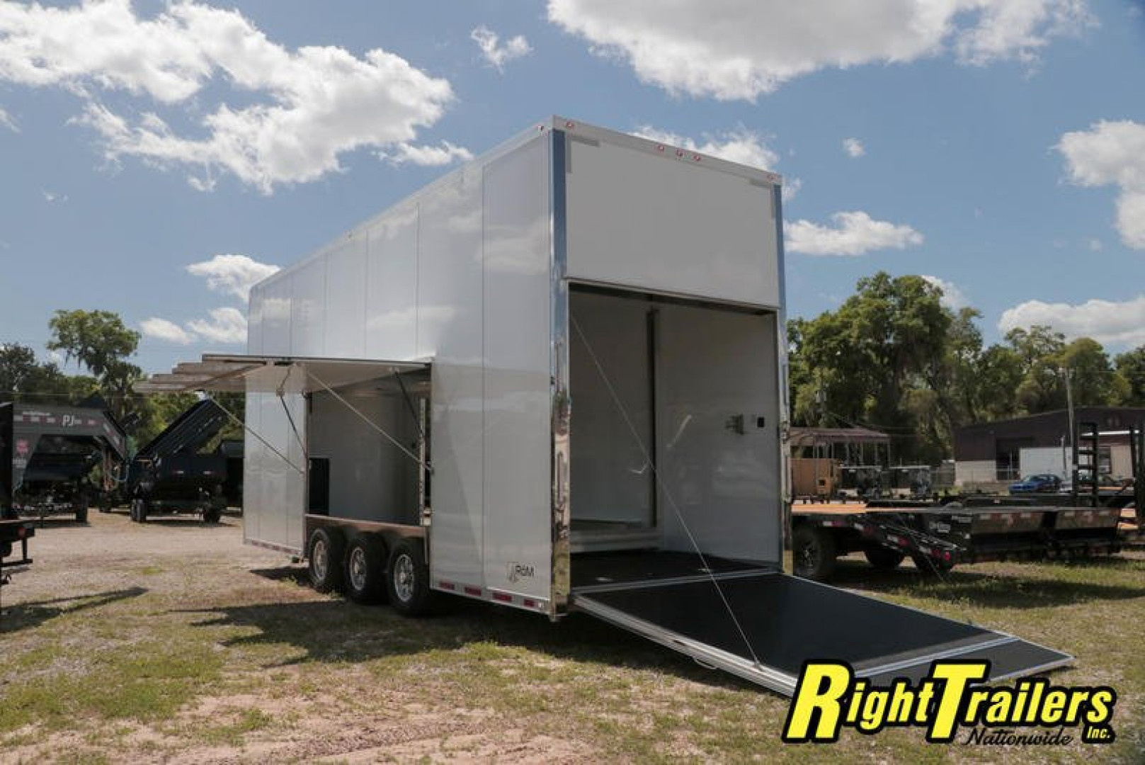 New 8.5x26 ATC Stacker Race Trailer STKAB8526+0-3T6.0K