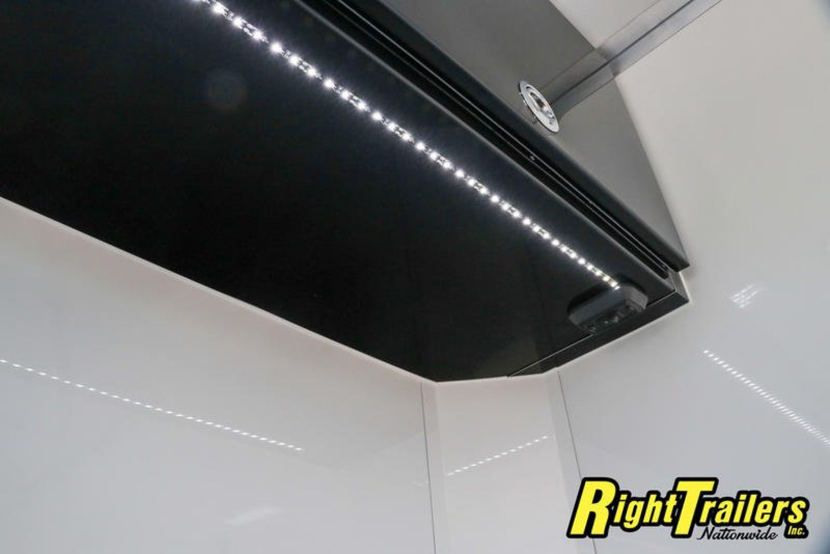 New 8.5x26 ATC Stacker Race Trailer STKAB8526+0-3T6.0K