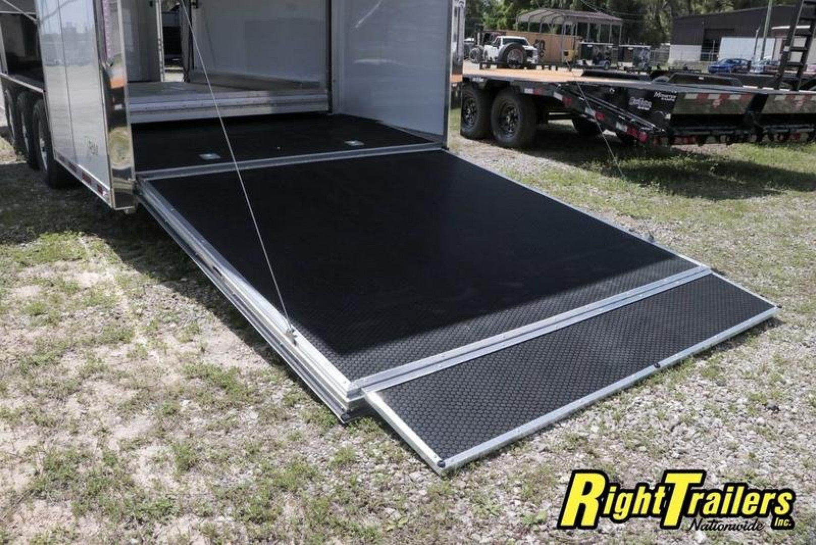 New 8.5x26 ATC Stacker Race Trailer STKAB8526+0-3T6.0K