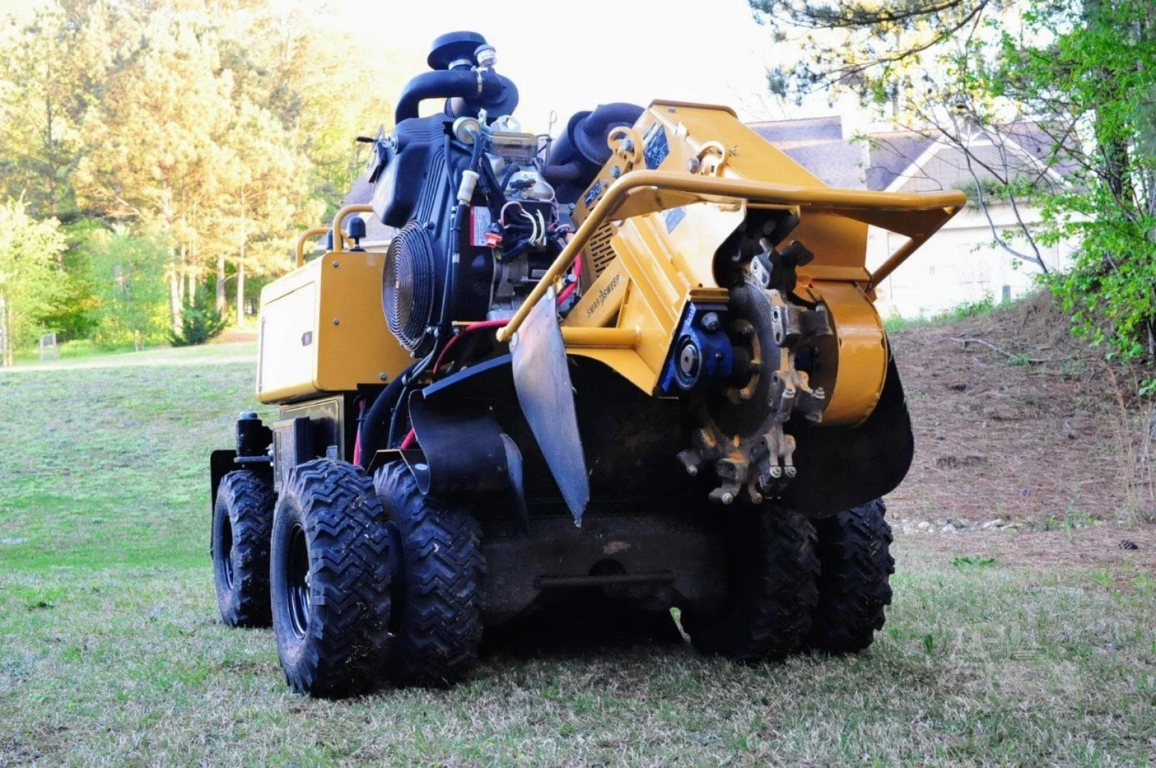 New 2025 Vermeer SC382 Stump Grinders