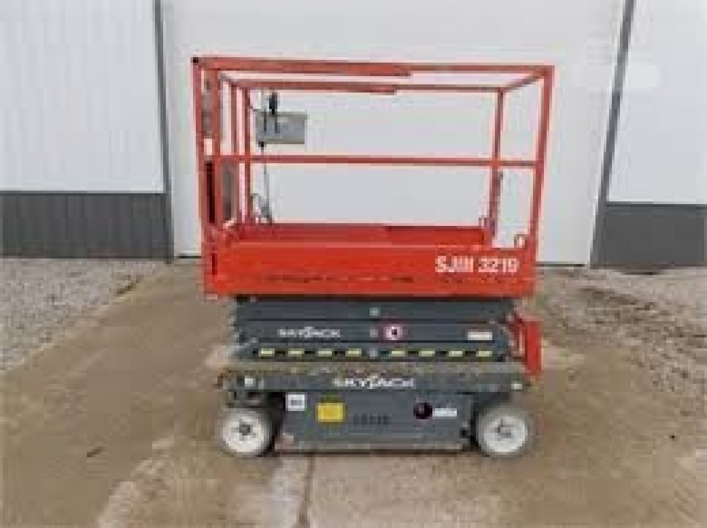 Used 2016 Sky Jack SJIII 3219 Scissor Lift